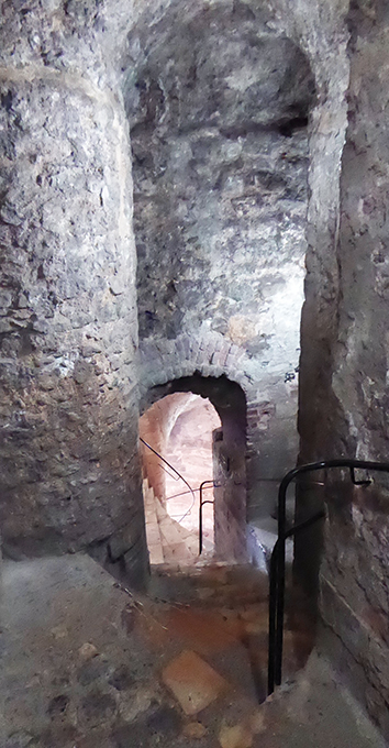 Dover, Dover Castle, spiral staircase, stonework, fortifications, keep